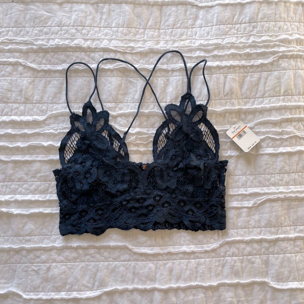 NWT Free People Adella Navy Lace Cropped Long-Line Bralette Sz S
